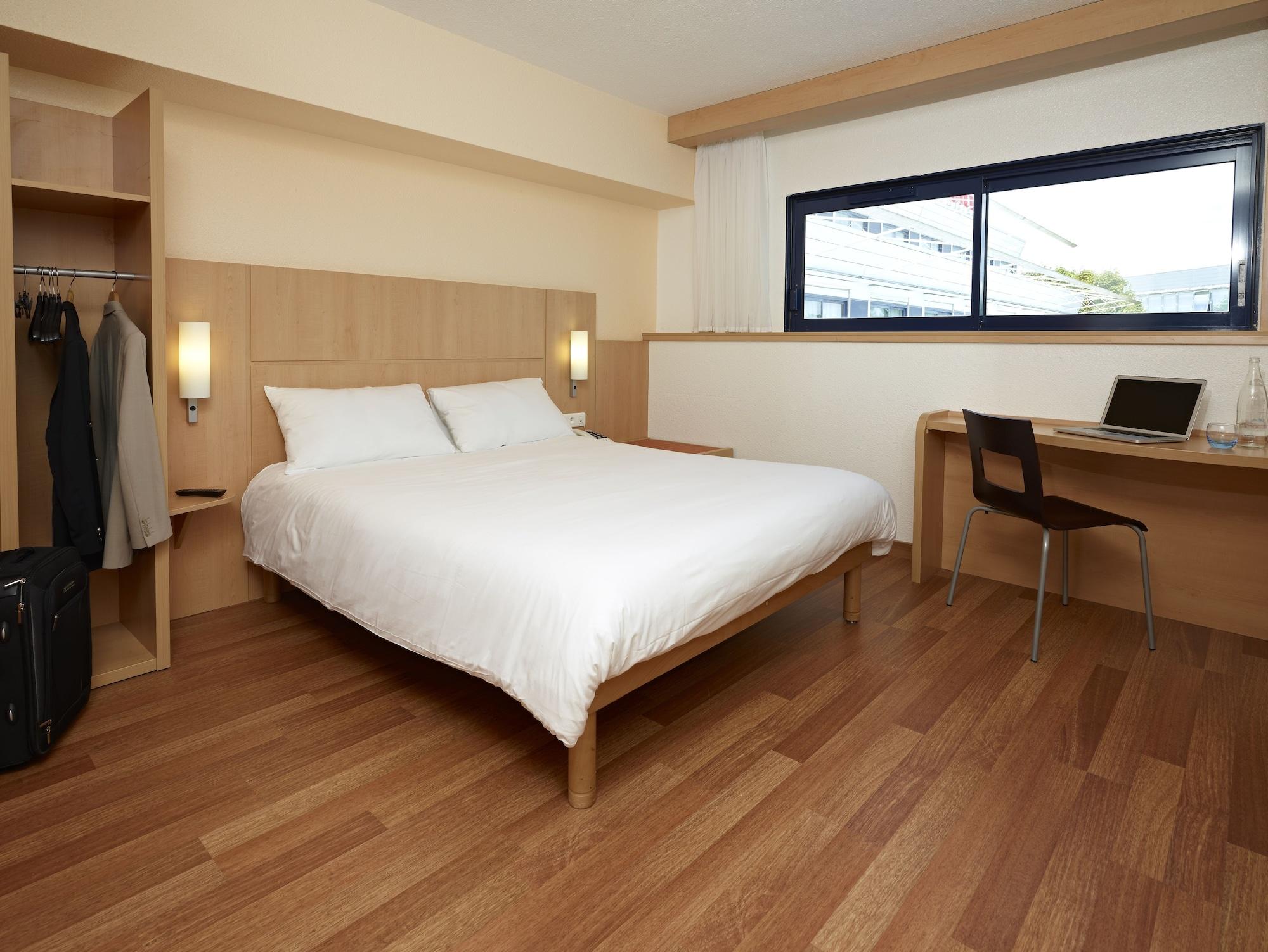 ไอบิส ซิต ดู ฟูตูโรสโคป Hotel ชาสเซเนย-ดู-ปัวตู ภายนอก รูปภาพ